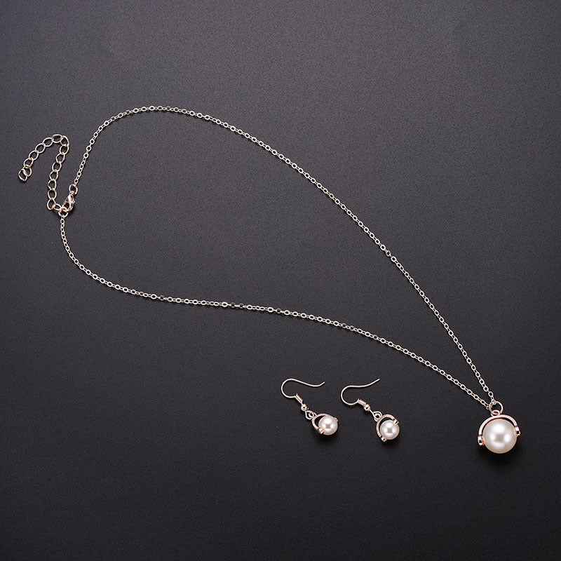 Pearl Necklace + Earrings set